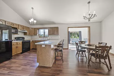 188 E Pioneer Road, Fond du Lac, WI 54935 - Photo 5
