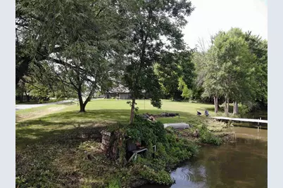 Driftwood Lane, Oshkosh, WI 54902 - Photo 3