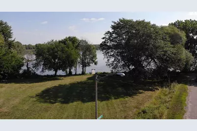 Driftwood Lane, Oshkosh, WI 54902 - Photo 9