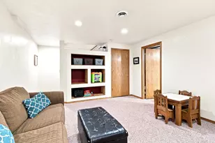 542 Highland Meadow Trail, Pulaski, WI 54162 - Photo 31