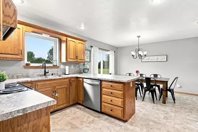 542 Highland Meadow Trail, Pulaski, WI 54162 - Photo 25