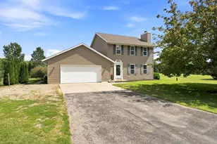 542 Highland Meadow Trail, Pulaski, WI 54162 - Photo 43