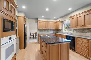 180 Rosemont Dr, Green Bay, WI 54301 - Photo 13