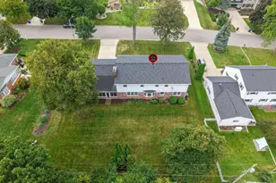 180 Rosemont Dr, Green Bay, WI 54301 - Photo 3