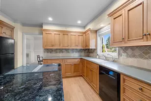 180 Rosemont Dr, Green Bay, WI 54301 - Photo 15