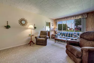 2068 S Point Comfort Road, Oshkosh, WI 54902 - Photo 19