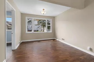 907 W 8th Ave, Oshkosh, WI 54902 - Photo 11