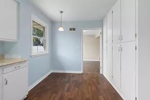 907 W 8th Ave, Oshkosh, WI 54902 - Photo 21