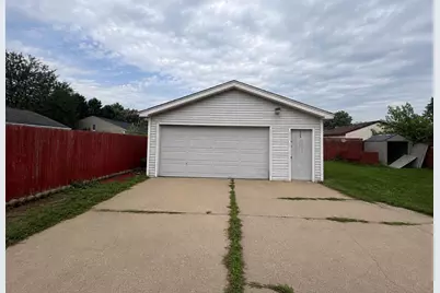 5722 69th Street, Kenosha, WI 53142 - Photo 17