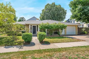 1381 Winnebago Ave, Oshkosh, WI 54901 - Photo 3