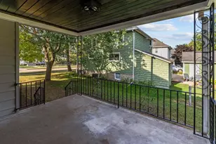 1532 W Bent Ave, Oshkosh, WI 54901 - Photo 5