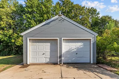 1532 W Bent Avenue, Oshkosh, WI 54901 - Photo 3
