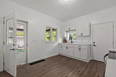 1532 W Bent Avenue, Oshkosh, WI 54901 - Photo 23
