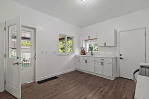 1532 W Bent Ave, Oshkosh, WI 54901 - Photo 23