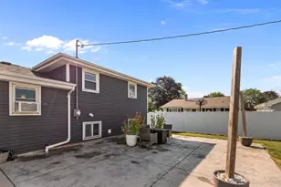 1158 Loretta Ave, Menasha, WI 54952 - Photo 5
