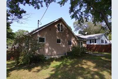 332 W Madison Street, Wautoma, WI 54982 - Photo 5