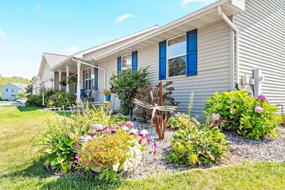 5056 Snapdragon Circle, Little Suamico, WI 54141 - Photo 5