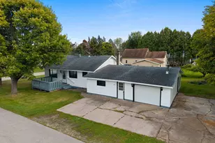 1203 36th Ave, Menominee, MI 49858 - Photo 45