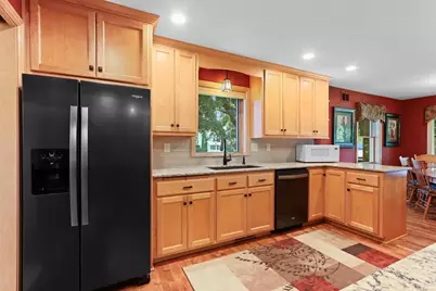 5050 Redbud Court, Green Bay, WI 54311 - Photo 37