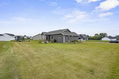 1777 Loyal Drive, Neenah, WI 54956 - Photo 37