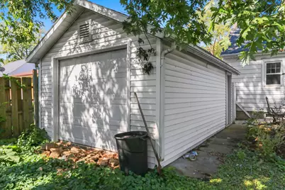 124 N Oneida Street, Green Bay, WI 54303 - Photo 9