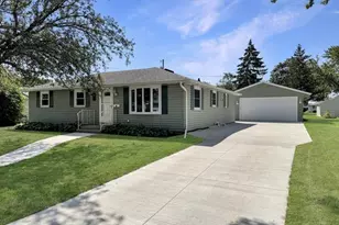 208 State St, Neenah, WI 54956 - Photo 23