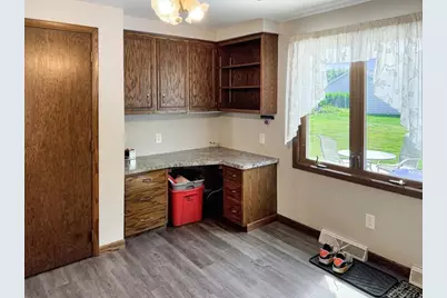 208 State Street, Neenah, WI 54956 - Photo 7