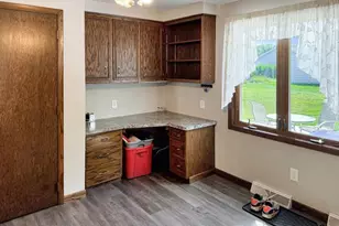 208 State St, Neenah, WI 54956 - Photo 7