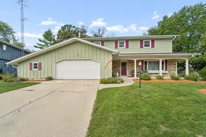 742 Mequon Avenue, Fond du Lac, WI 54935 - Photo 1