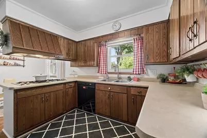 742 Mequon Avenue, Fond du Lac, WI 54935 - Photo 13