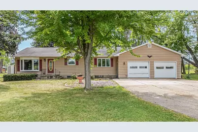 7293 County Rd II, Larsen, WI 54947 - Photo 1