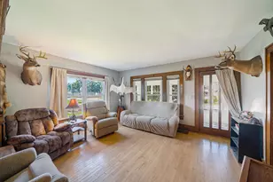 105 E Sumner St, Weyauwega, WI 58983 - Photo 17