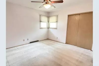 240 N Eagle Street, Oshkosh, WI 54902 - Photo 13