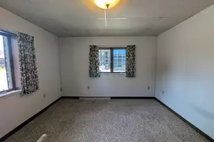 205 E Division St, Shawano, WI 54166 - Photo 23