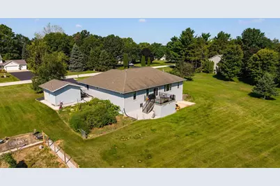 3206 River Forest Hills Drive, Pulaski, WI 54162 - Photo 5