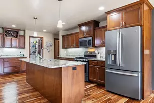 3594 Bay Harbor Dr, Green Bay, WI 54311 - Photo 17