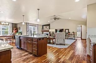 3594 Bay Harbor Dr, Green Bay, WI 54311 - Photo 15
