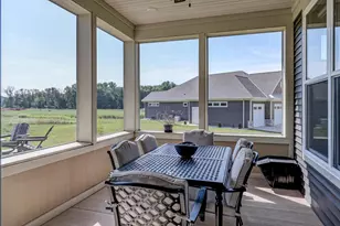 885 Cygnet Ct, Menasha, WI 54952 - Photo 19