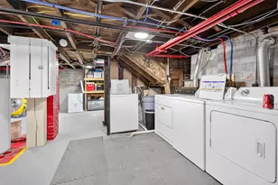 330 E Irving Ave, Oshkosh, WI 54901 - Photo 17