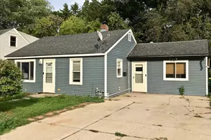 1139 Wirtz Ave, Green Bay, WI 54304 - Photo 1
