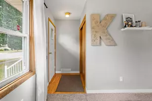 1324 Bismarck Ave, Oshkosh, WI 54902 - Photo 9