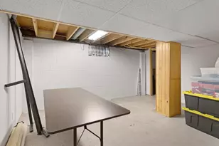 1324 Bismarck Ave, Oshkosh, WI 54902 - Photo 21