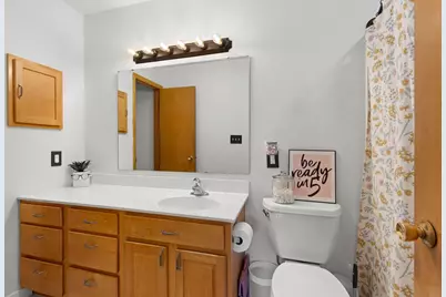 1324 Bismarck Avenue, Oshkosh, WI 54902 - Photo 17
