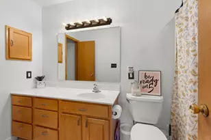 1324 Bismarck Ave, Oshkosh, WI 54902 - Photo 17