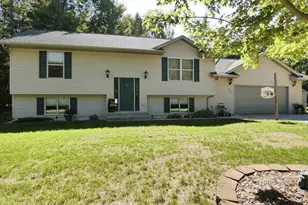 1333 Kloppman St, Crivitz, WI 54114 - Photo 1