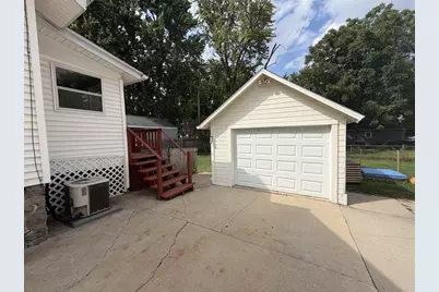 616 E Jefferson Street, Waupun, WI 53963 - Photo 31