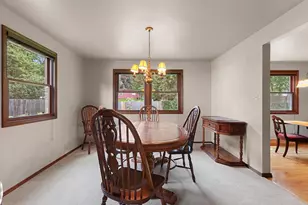 2697 Indian Hill Dr, Green Bay, WI 54313 - Photo 9