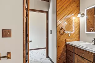 942 Division St, Green Bay, WI 54303 - Photo 27