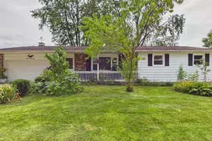 1864 Neal Ct, Green Bay, WI 54302 - Photo 1