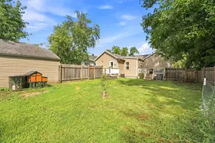 117 W Custer Ave, Oshkosh, WI 54901 - Photo 5